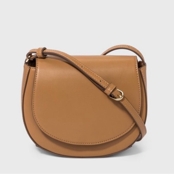 A new day faux leather crossbody bag in camel. Excellent condition. New. - Picture 2 of 9